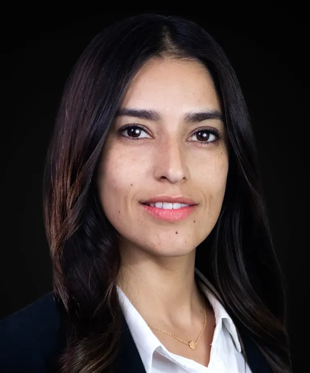 Arianna | Senior Manager | Radiant Wealth Management CT