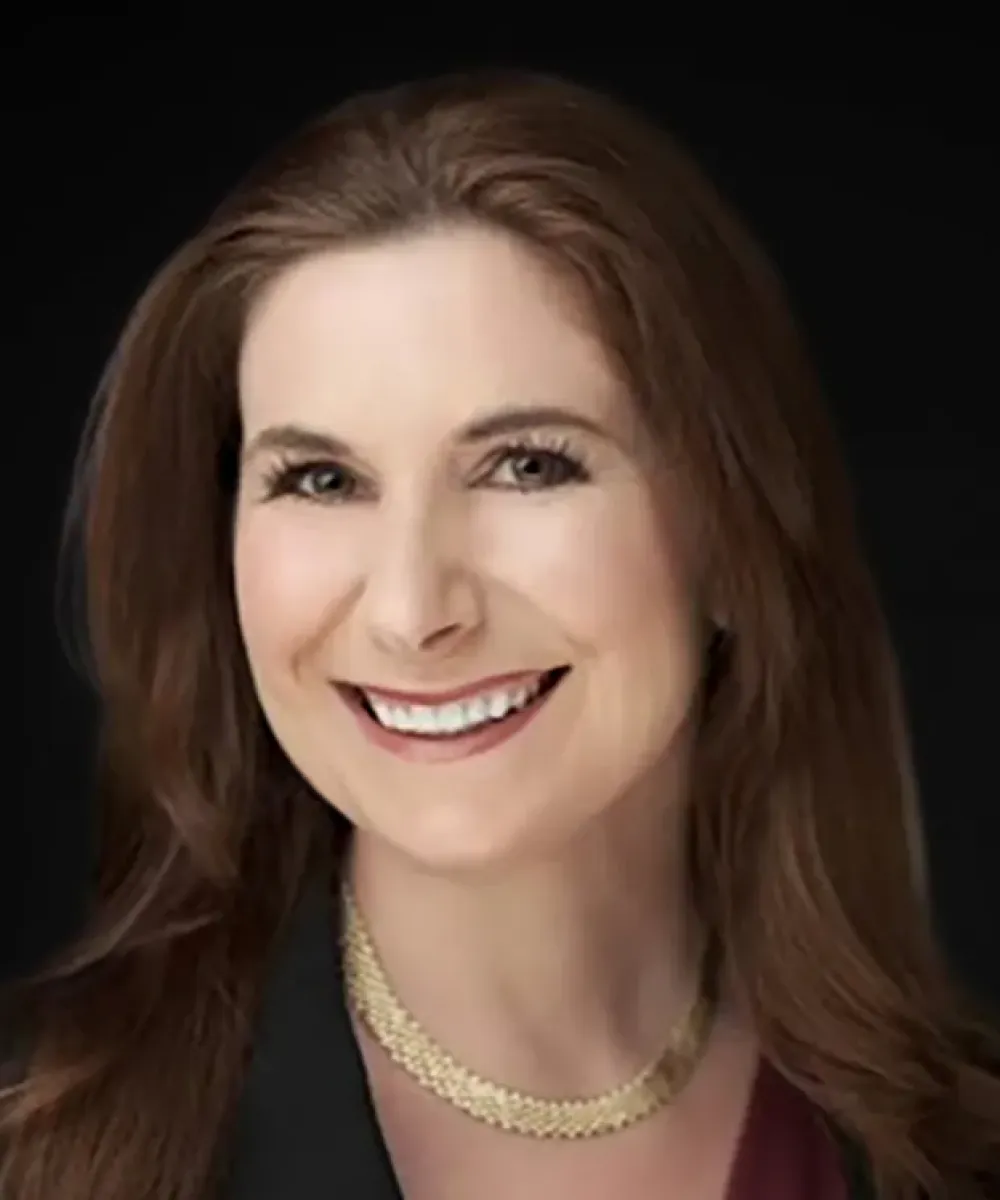 Lauren | Head of Portfolio Management | Radiant Wealth